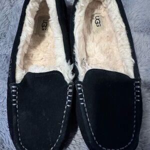 UGG Ansley slippers size 11 black